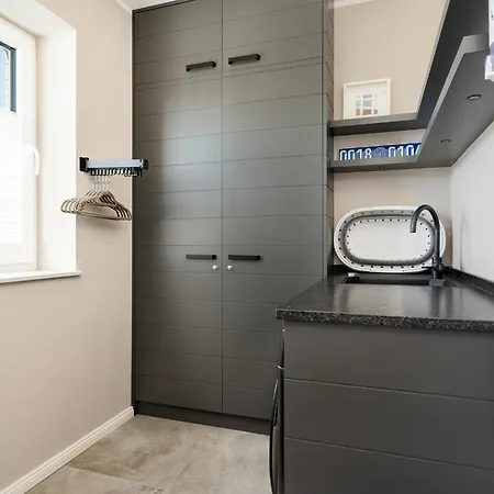 Holiday home Wind In Den Baeumen